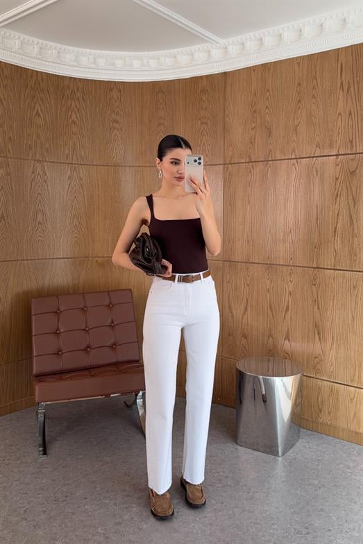 Kemerli Beyaz Jean