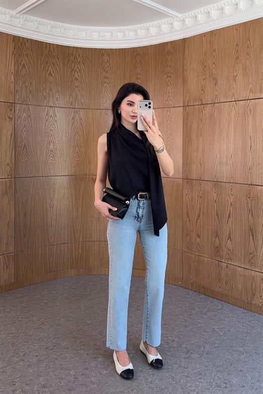 Kemerli Buz Mavi Kesik Paça Jean