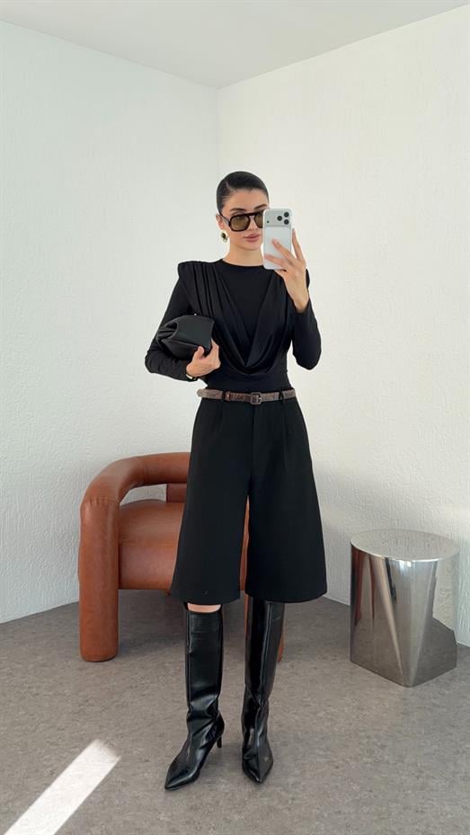 Kemerli Siyah Bermuda Şort