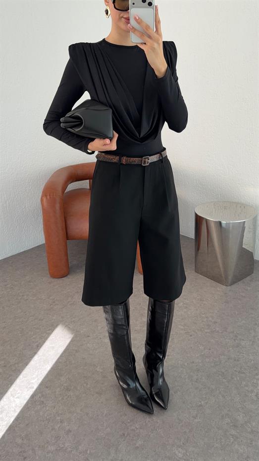 Kemerli Siyah Bermuda Şort