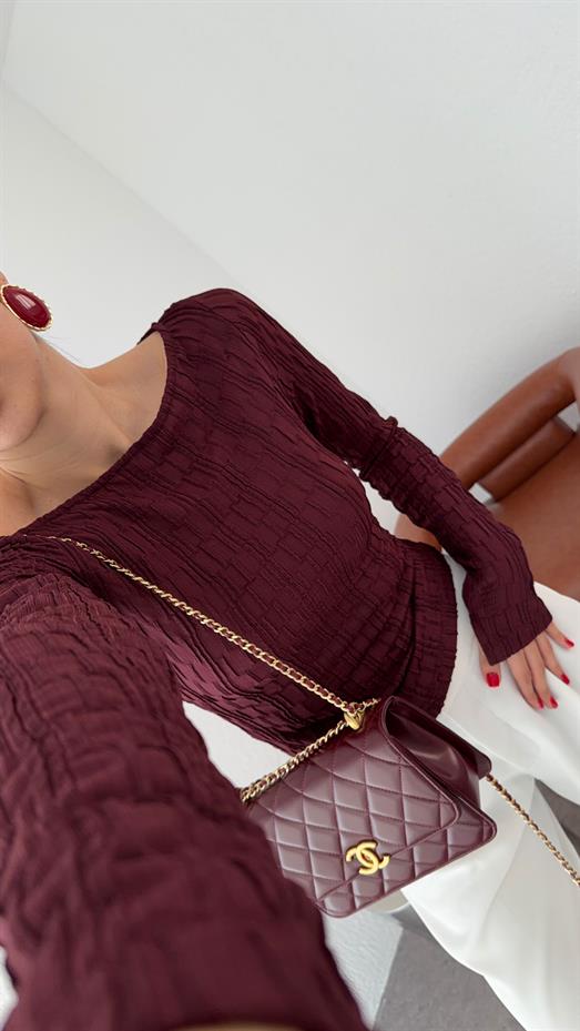 Kendinden Desenli Bordo Bluz