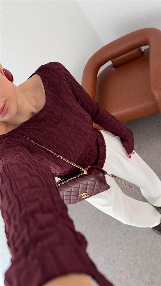 Kendinden Desenli Bordo Bluz