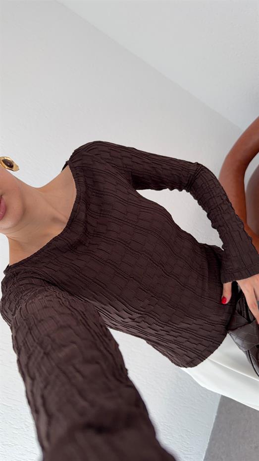 Kendinden Desenli Kahve Bluz