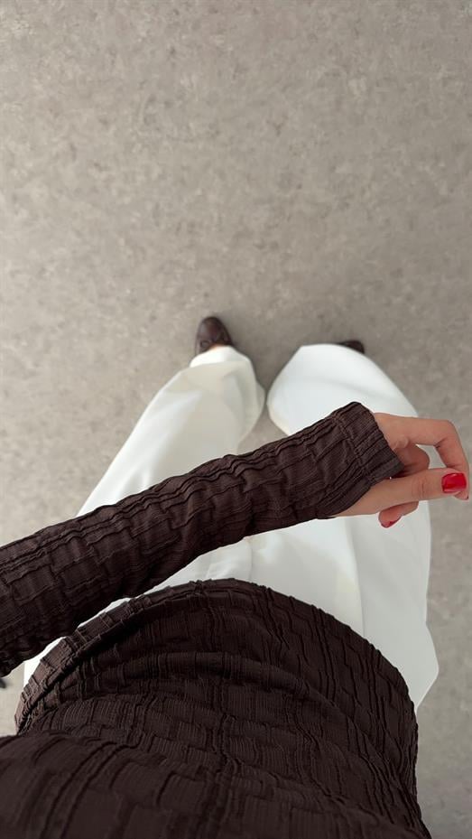 Kendinden Desenli Kahve Bluz