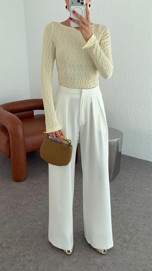 Kendinden Desenli Sarı Bluz