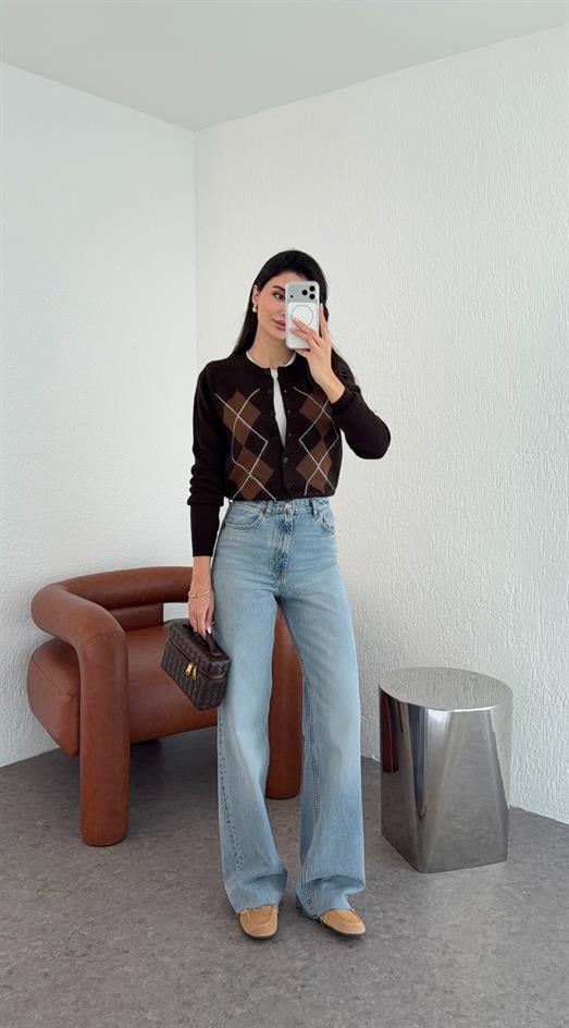 Kesik Paça Açık Mavi Straight Jean