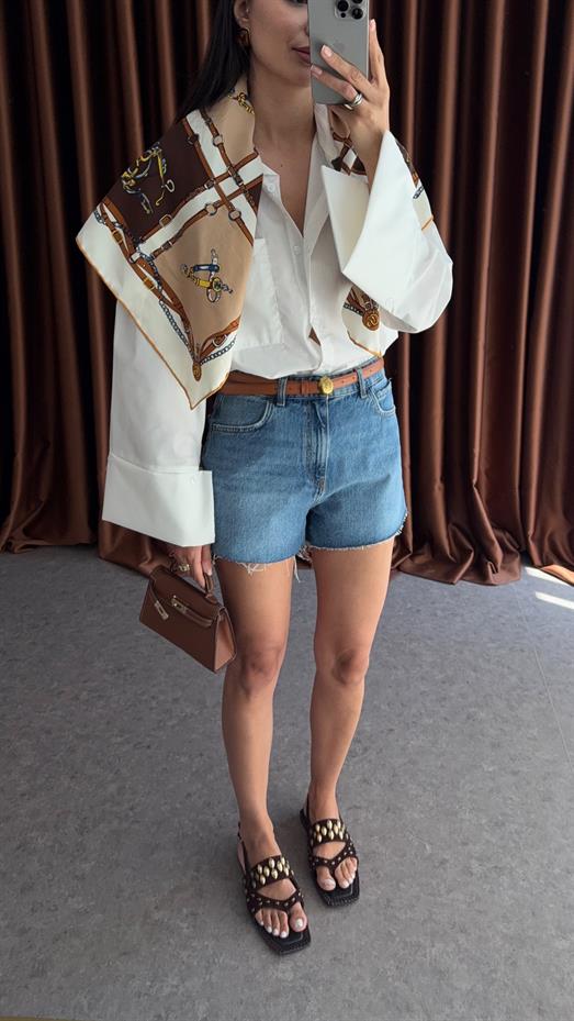 Kesik Paça Denim Şort