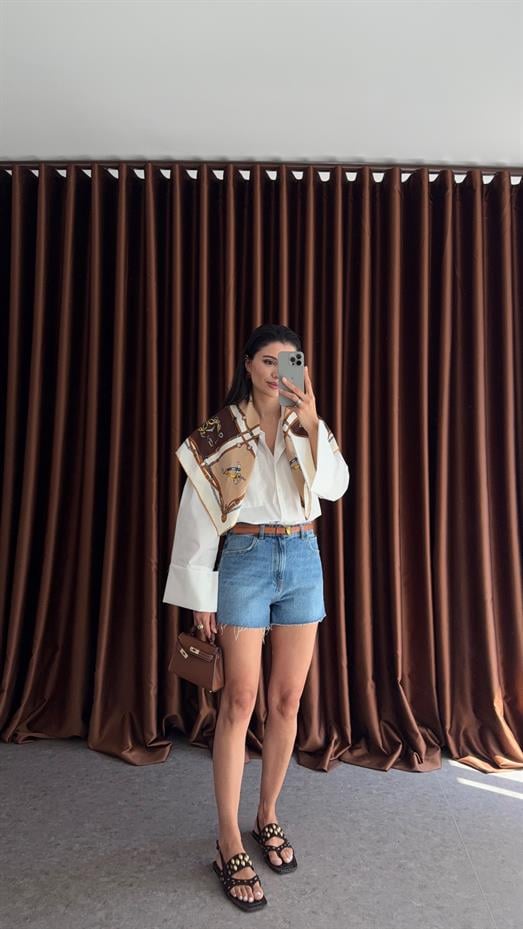 Kesik Paça Denim Şort