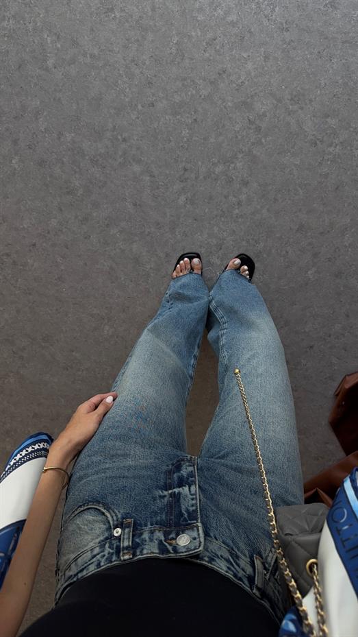 Kesik Paça Mavi Premium Jean