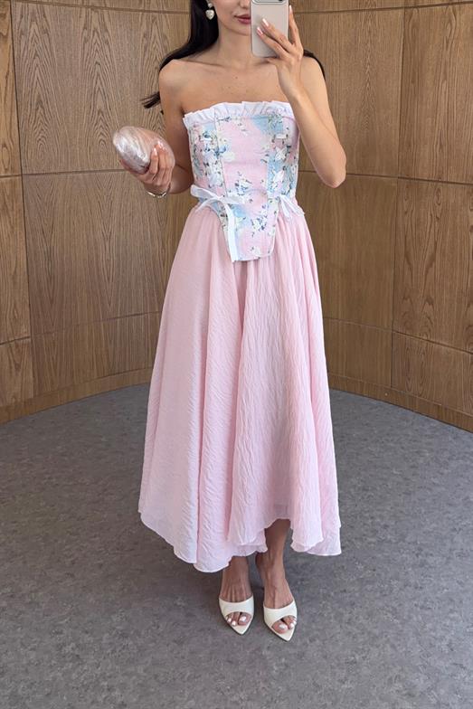 Kırışık Kumaşlı Asimetrik Pembe Etek