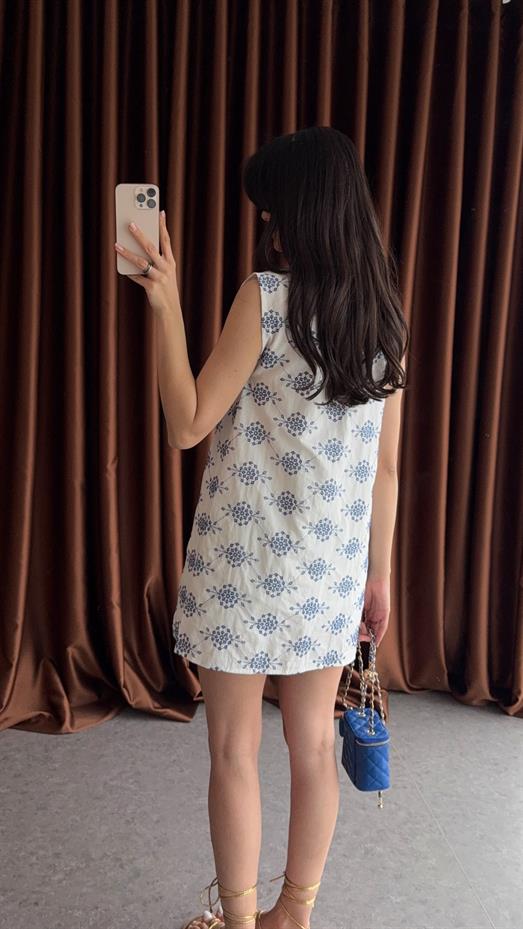 Kısa Güpürlü Mavi Elbise