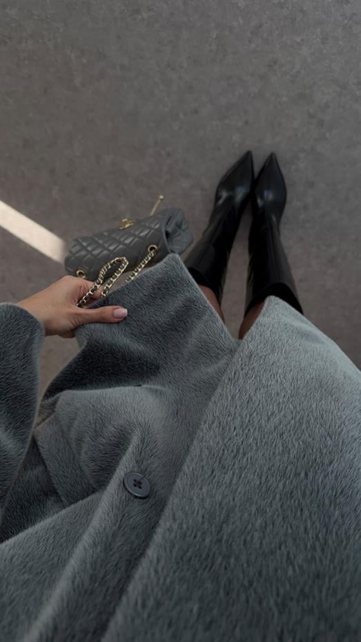 Kısa Kürklü Gri Takım