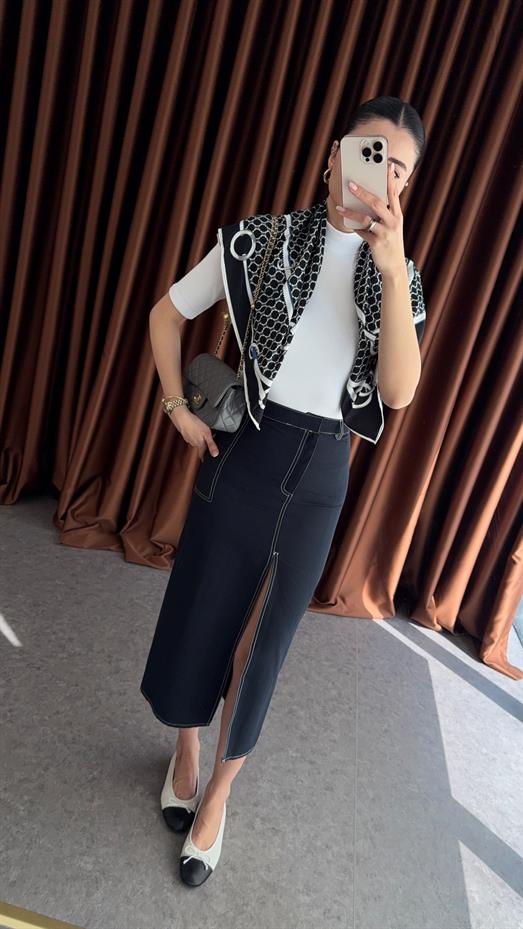 Kontrast Dikişli Yırtmaçlı Etek