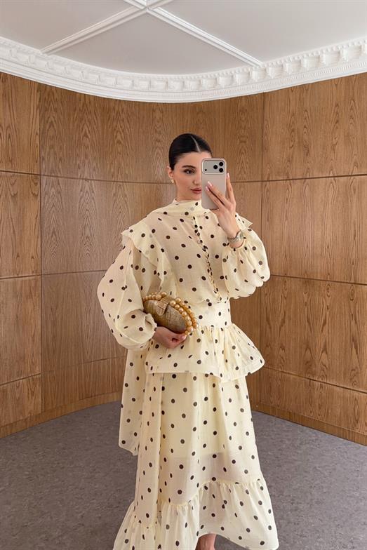 Krem Puantiyeli Gömlek-Etek Takım