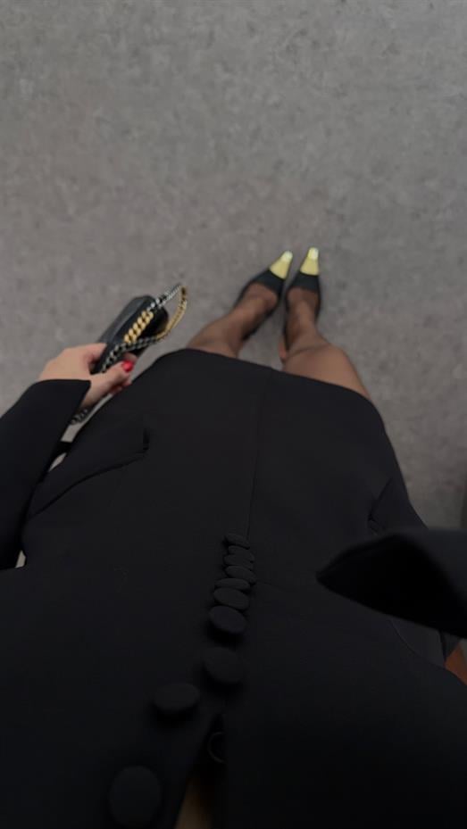 Kumaş Düğmeli Siyah Elbise