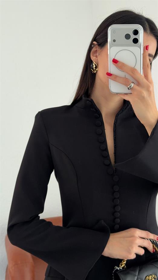 Kumaş Düğmeli Siyah Elbise