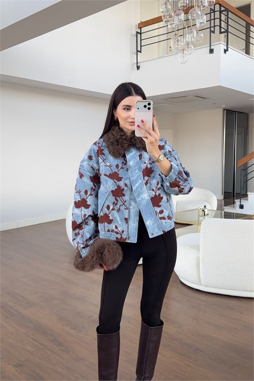 Kürk Yaka Çiçek Nakışlı Denim Bomber Ceket