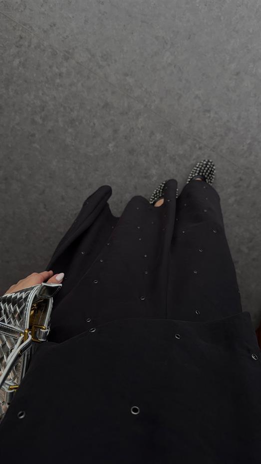 Kuş Gözü Siyah Etek-Bluz Takım