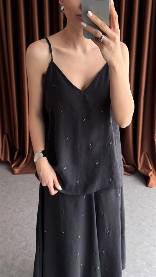 Kuş Gözü Siyah Etek-Bluz Takım