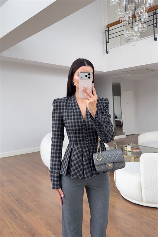 Lacivert Ekose Pileli Peplum Ceket