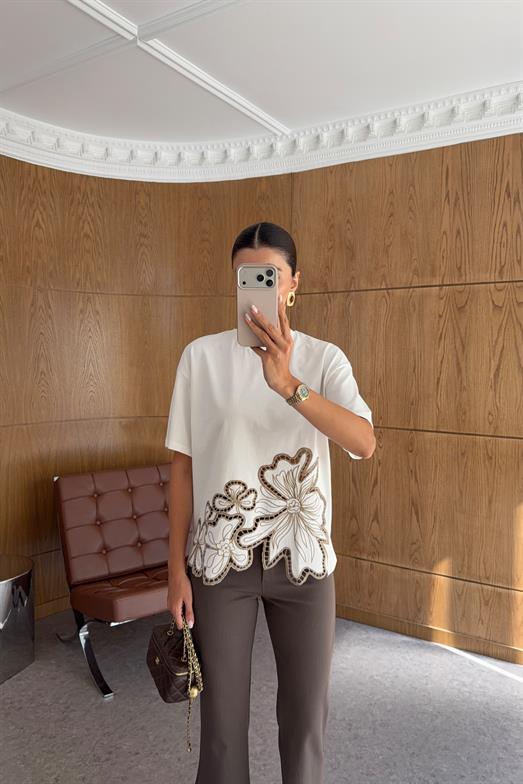 Lazer Kesim Nakışlı Tshirt