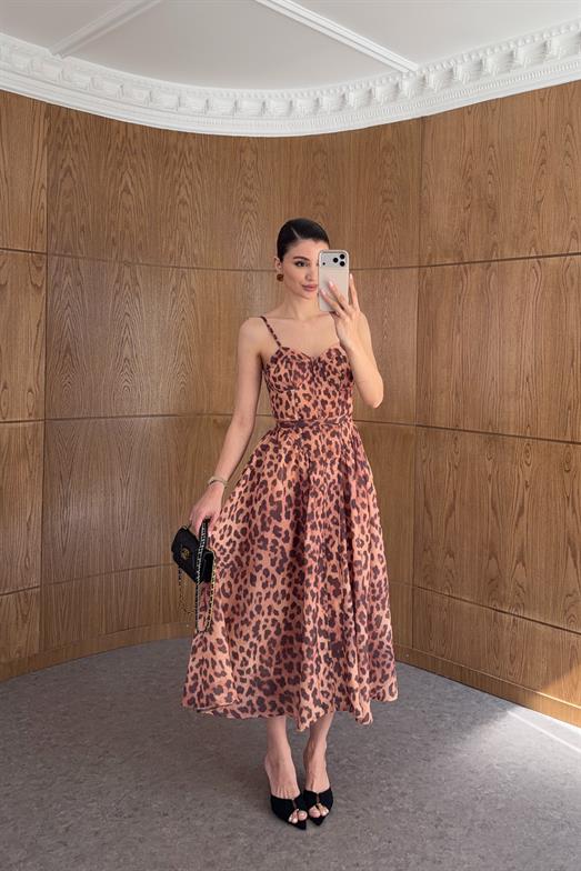 Leopar Desenli Askılı Keten Elbise