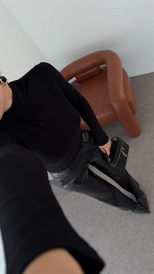 Likralı Siyah Balıkçı Bluz