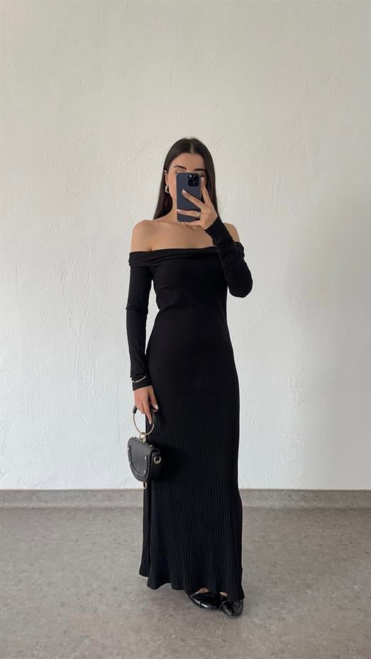 Madonna Yaka Siyah Elbise