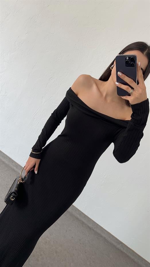 Madonna Yaka Siyah Elbise