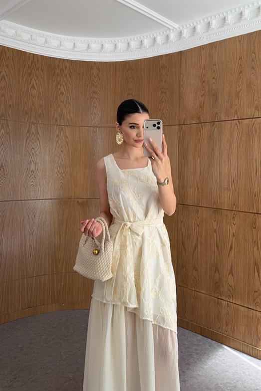 Nakış Detaylı Katmanlı Elbise
