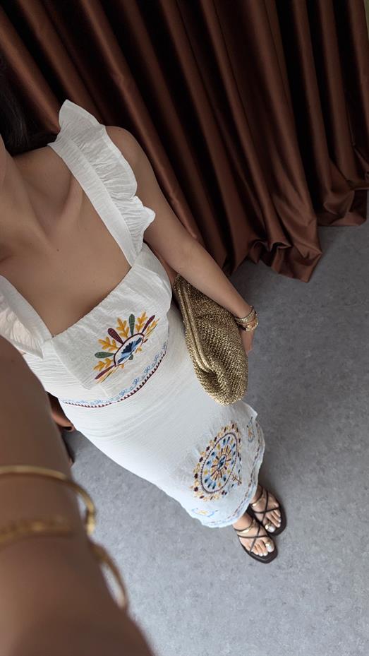 Nakışlı Beyaz Takım