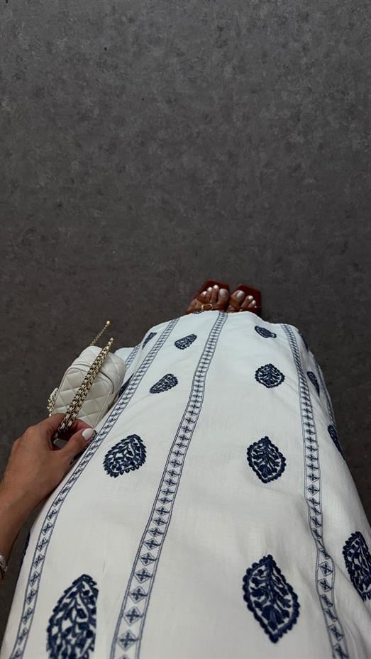 Nakışlı Midi Elbise