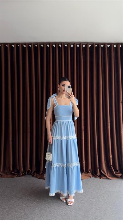 Omuz Bağlamalı Mavi Uzun Elbise