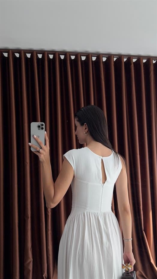 Omuz Detaylı Keten Beyaz Elbise