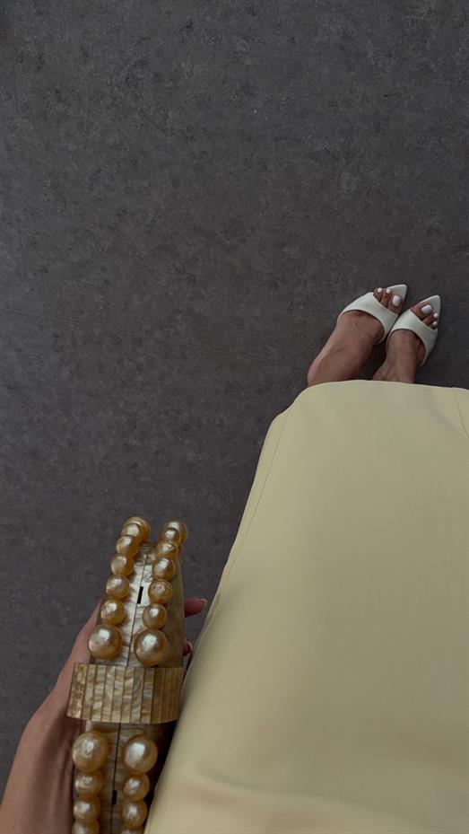 Omuz Tokalı Butter Yellow Elbise