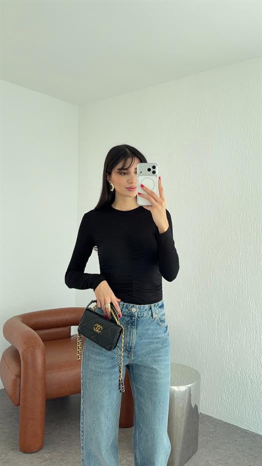 Önü Büzgülü Siyah Soft Touch Bluz
