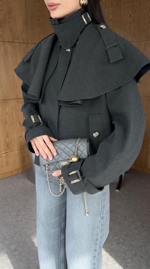 Pelerinli Antrasit Kısa Trenç