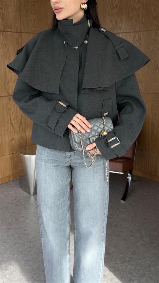 Pelerinli Antrasit Kısa Trenç