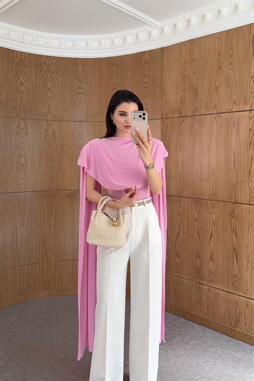 Pelerinli Pembe Bluz