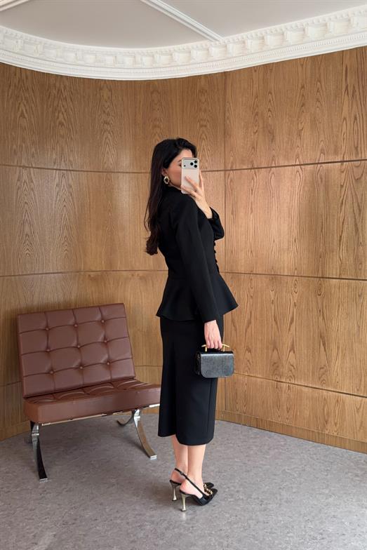 Peplum Siyah Ceket-Etek Takım