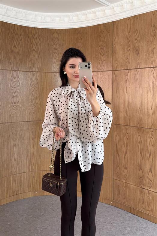 Puantiyeli Fularlı Ekru Gömlek