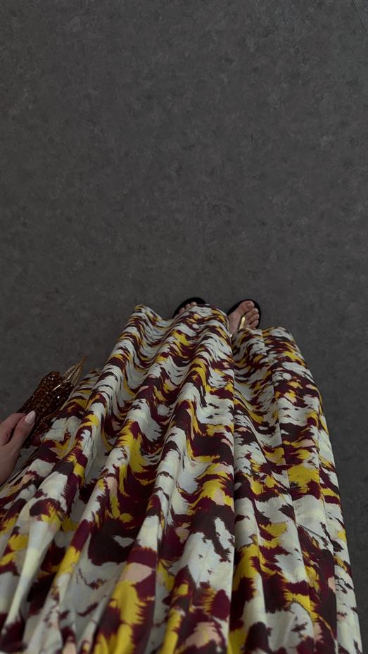 Pul Çiçekli Askılı Renkli Elbise