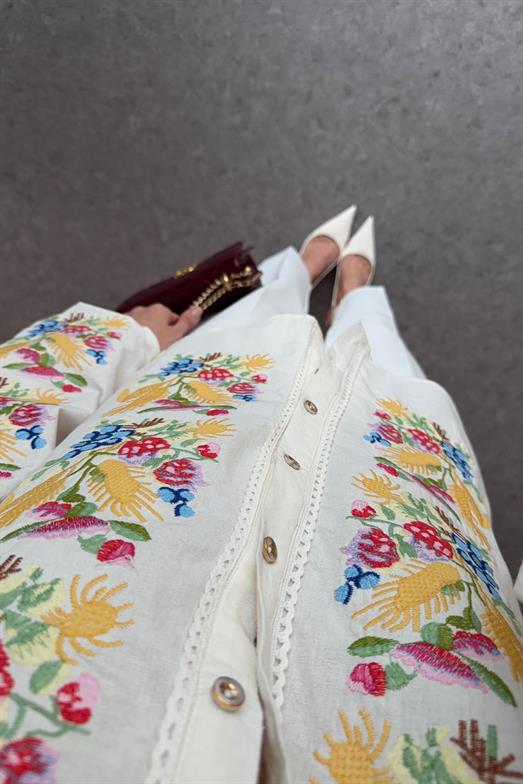 Renkli Nakışlı Keten Gömlek