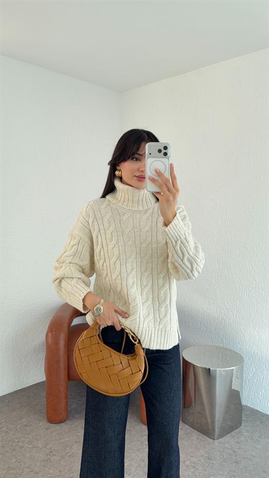 Saç Örgü Ekru Kazak