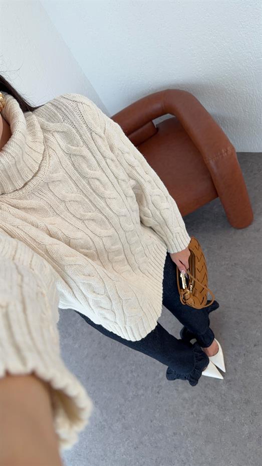 Saç Örgü Ekru Kazak