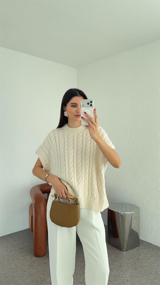 Saç Örgü Krem Süveter