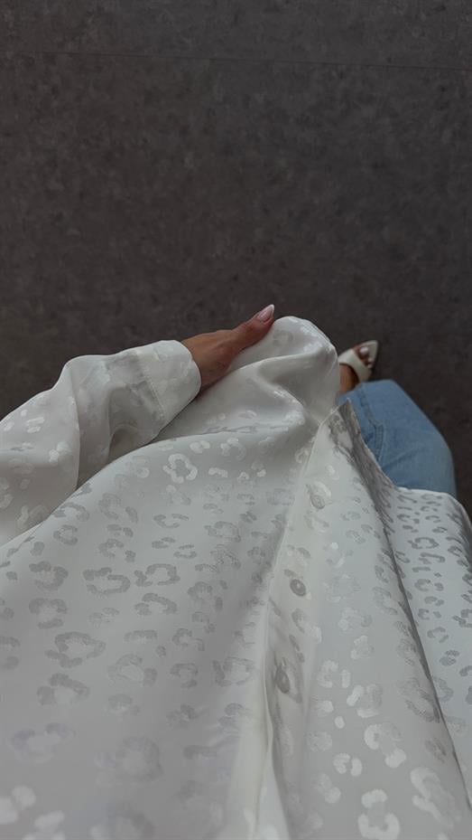 Saten Leopar Beyaz Gömlek