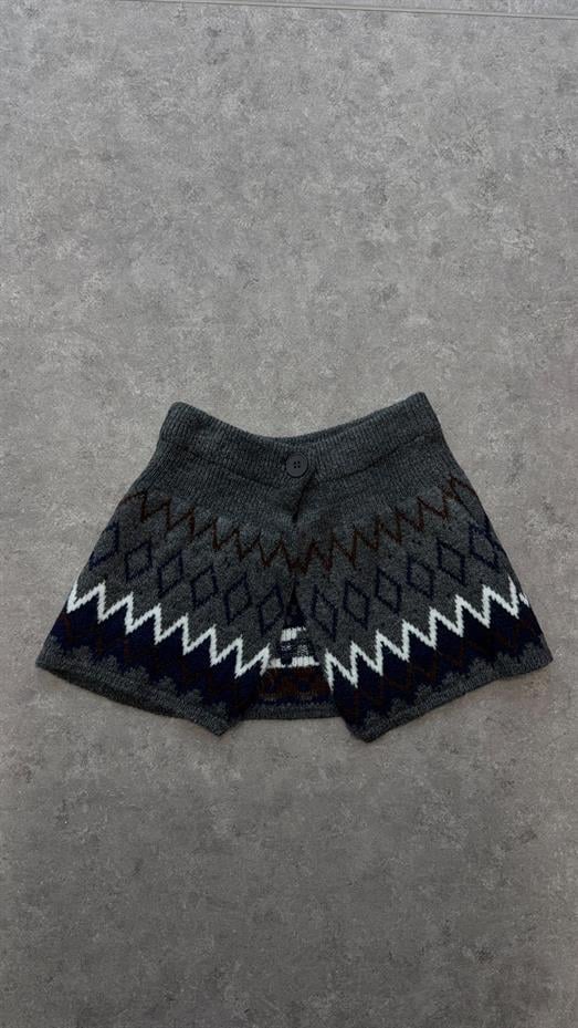 Seyyar Yaka Gri Atkı