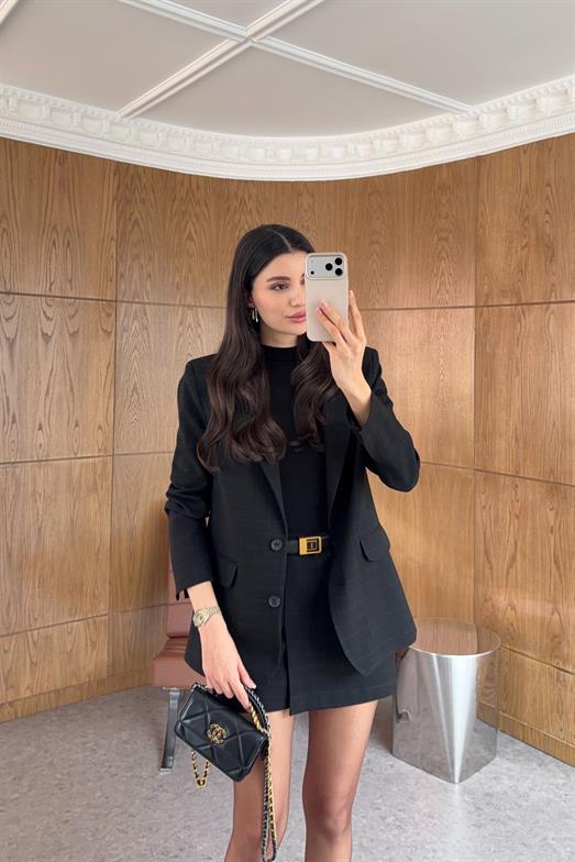 Silik Ekoseli Siyah Blazer Ceket