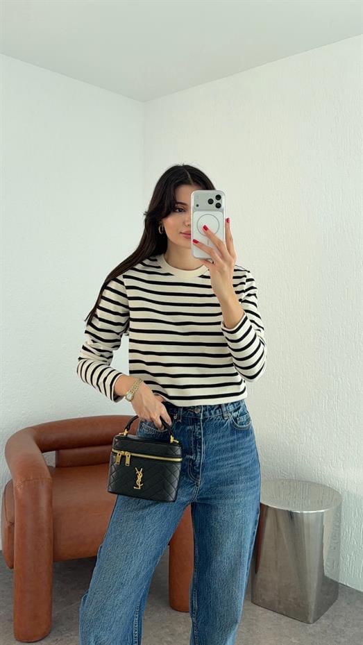Siyah Çizgili Basic Sweat
